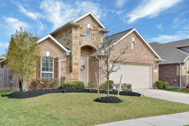 https://DeeHall.NewConstructionHomesForYou.com